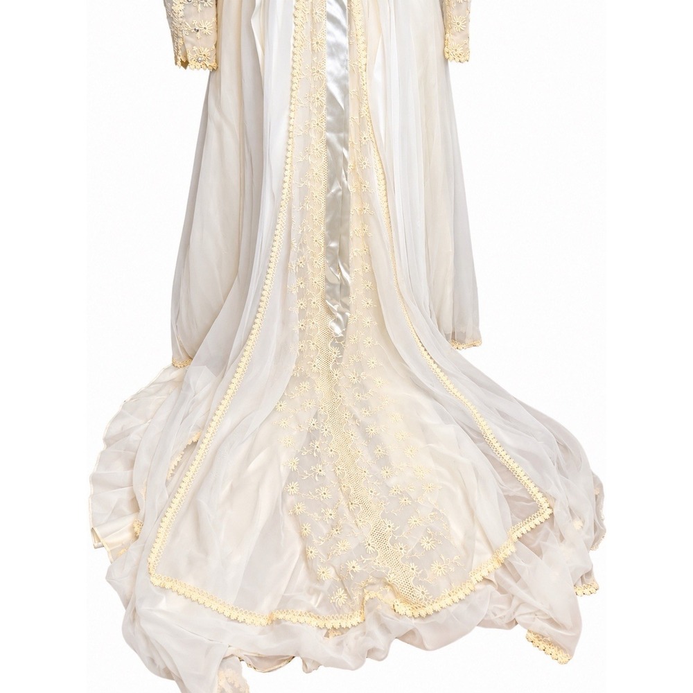 Vintage Handmade Ivory Lace Wedding Dress Bridal Gown 26" Waist 72" Train - Picture 9 of 14